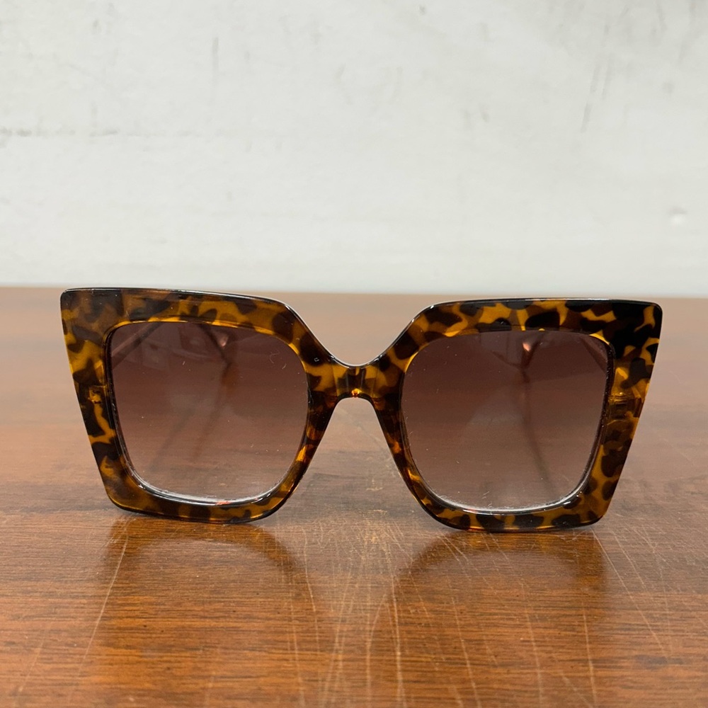 New Tortoise Shell Sunglasses with Pearl Details